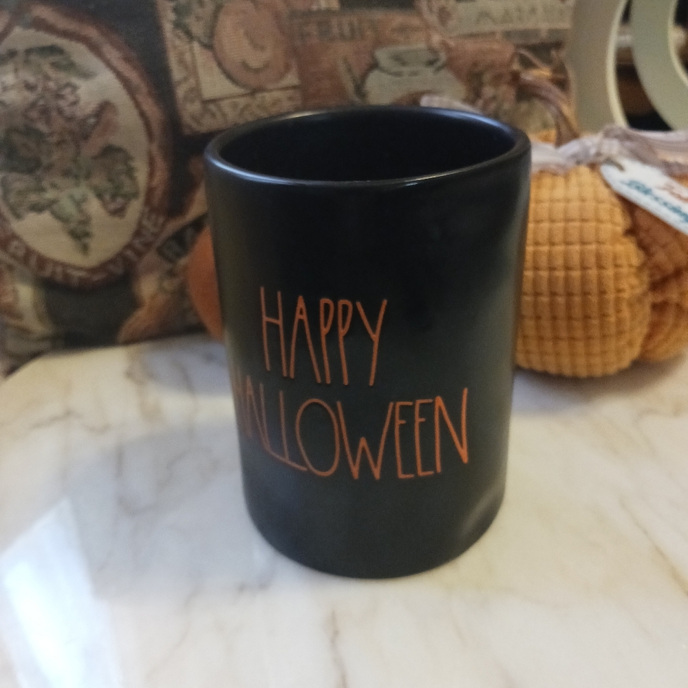 NWOT Rae Dunn Pumpkin Pie Scent Candle, Halloween Black Ceramic Jar - Picture 1 of 6